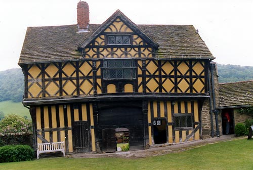 Stokesay Castle