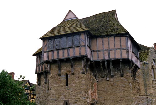 Stokesay Castle