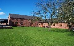 Oulton House Farm Garden Cottages - Self-Catering - Stafford